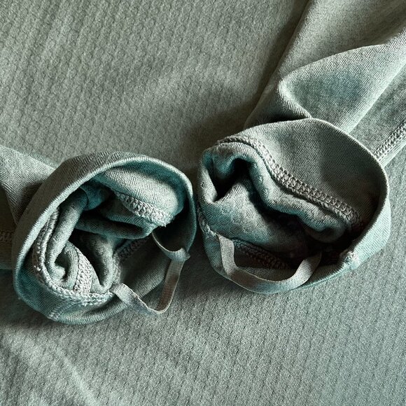 Patagonia sage green capilene midweight top S - Picture 3 of 8